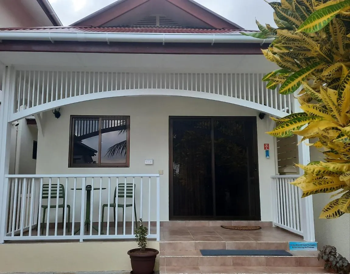 Appartamento Emma'S Guest House And Self-Catering Au Cap Seychelles